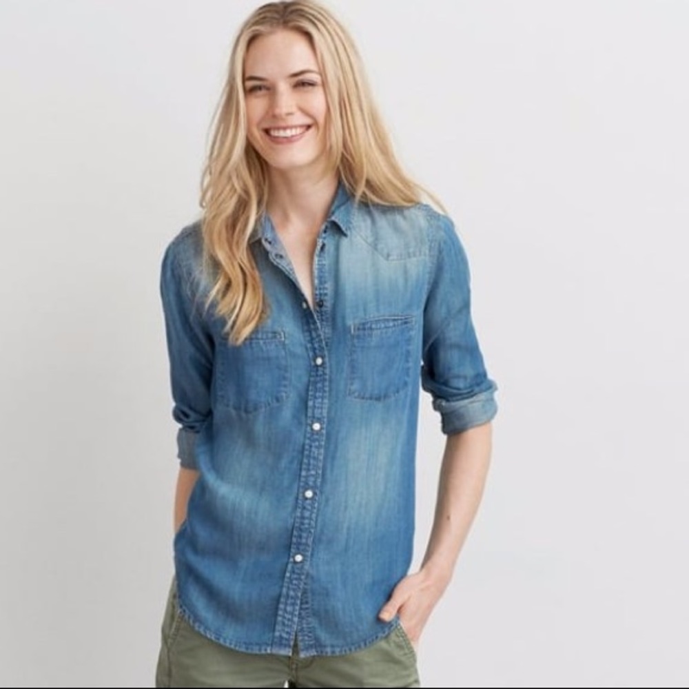 American Eagle Outfitters western chambray top L